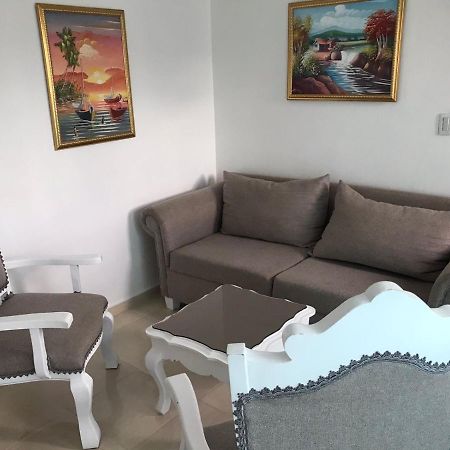 Apartamento Los Rieles Santiago De Los Caballeros Exterior foto