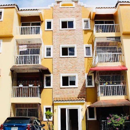 Apartamento Los Rieles Santiago De Los Caballeros Exterior foto