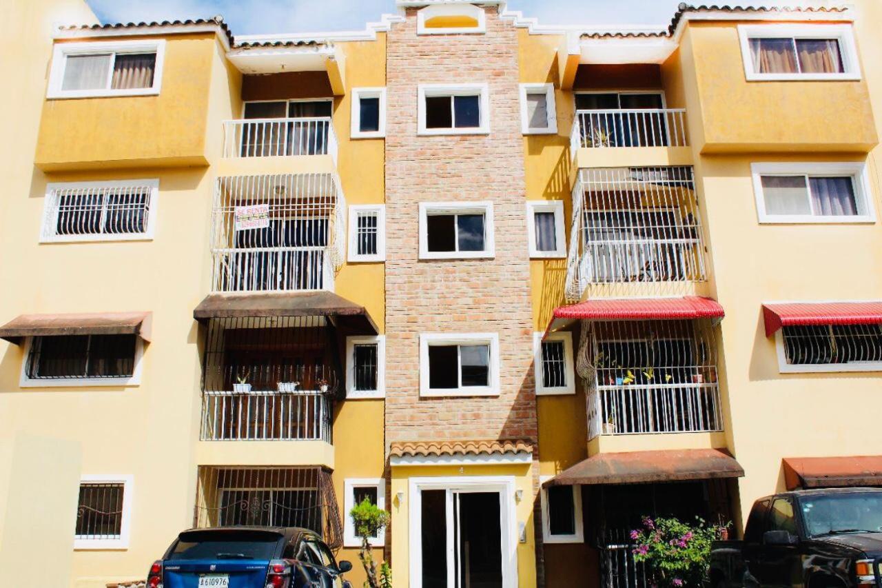 Apartamento Los Rieles Santiago De Los Caballeros Exterior foto